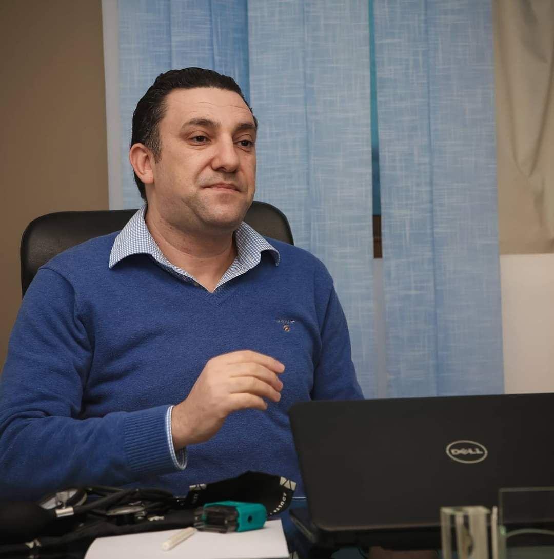 Dr. Anis Jday